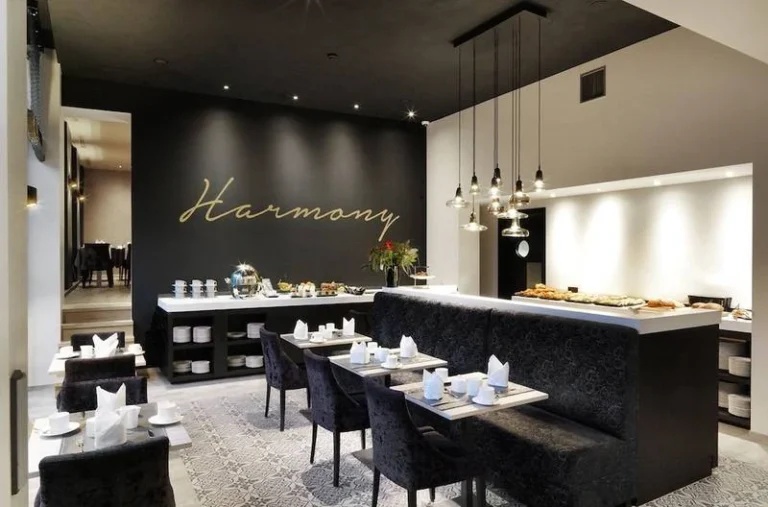 Hotel Harmony buffet zaal